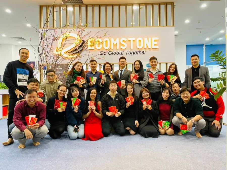 Ecomstone team celebrating Tet